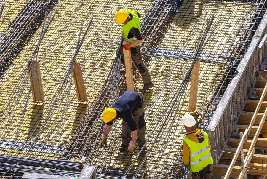 Çiftlik İnşaat Kalıpçısı